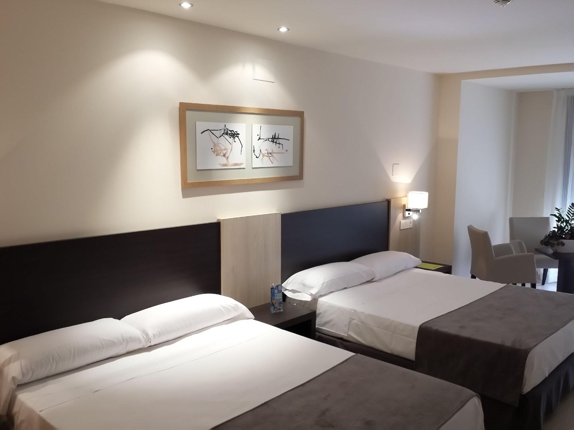 Hotel Adaria Vera Bagian luar foto