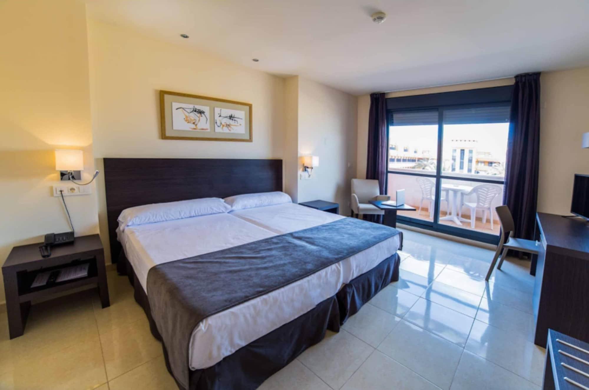 Hotel Adaria Vera Bagian luar foto