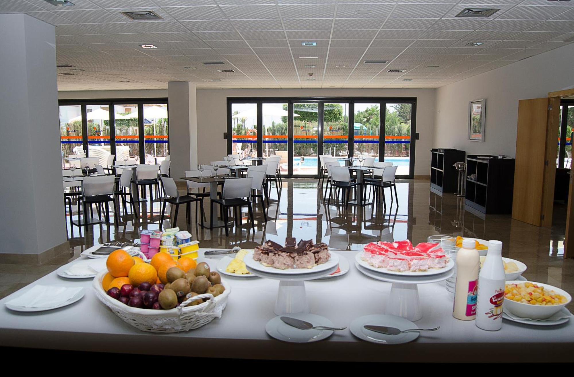 Hotel Adaria Vera Bagian luar foto