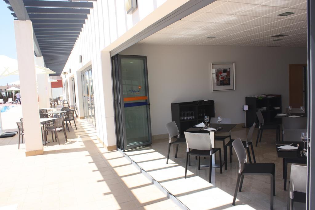 Hotel Adaria Vera Bagian luar foto