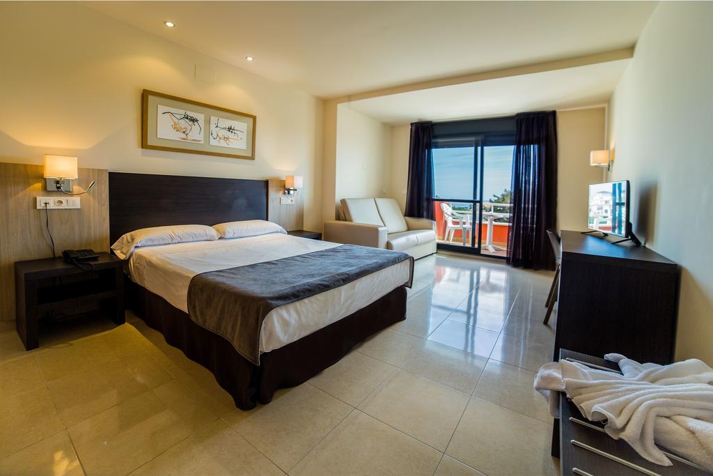 Hotel Adaria Vera Bagian luar foto