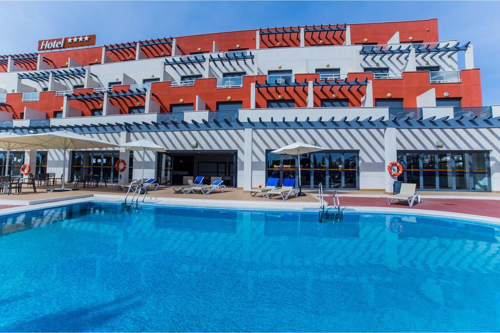 Hotel Adaria Vera Bagian luar foto