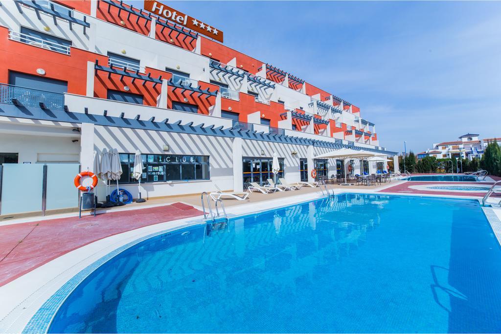 Hotel Adaria Vera Bagian luar foto