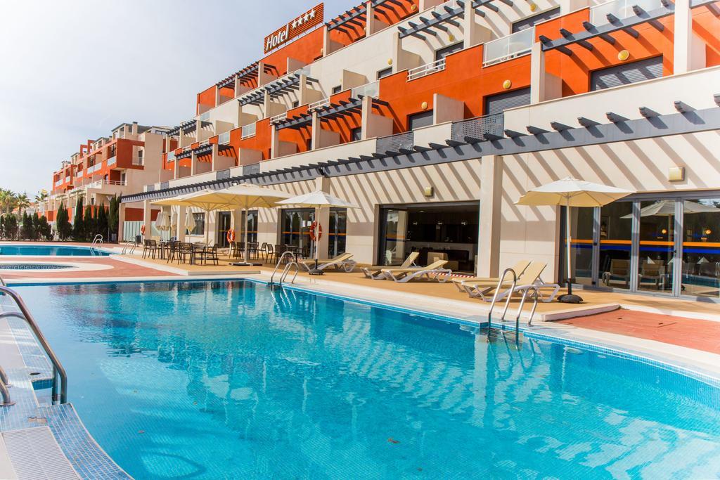 Hotel Adaria Vera Bagian luar foto