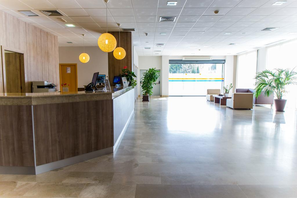 Hotel Adaria Vera Bagian luar foto