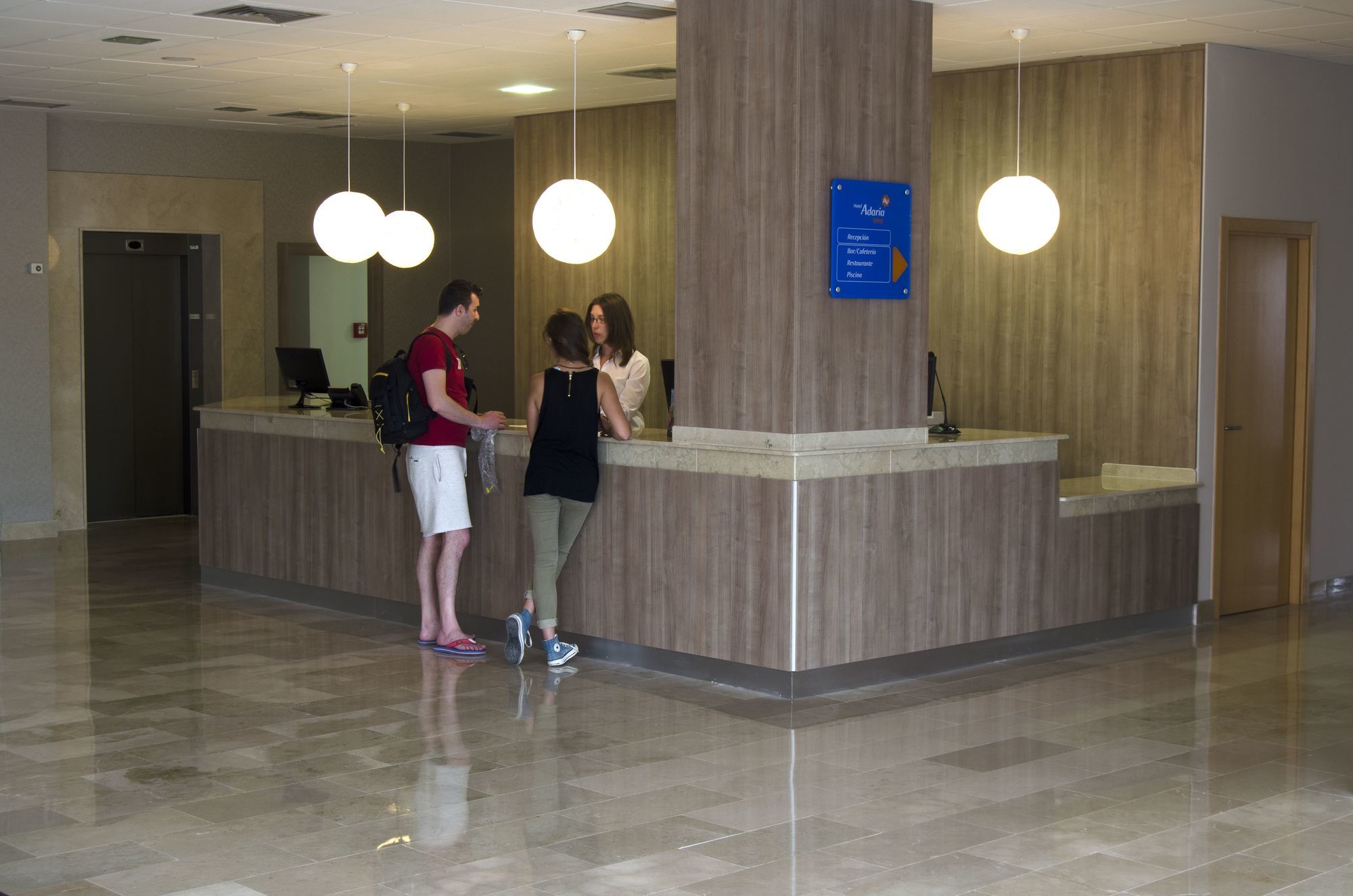 Hotel Adaria Vera Bagian luar foto