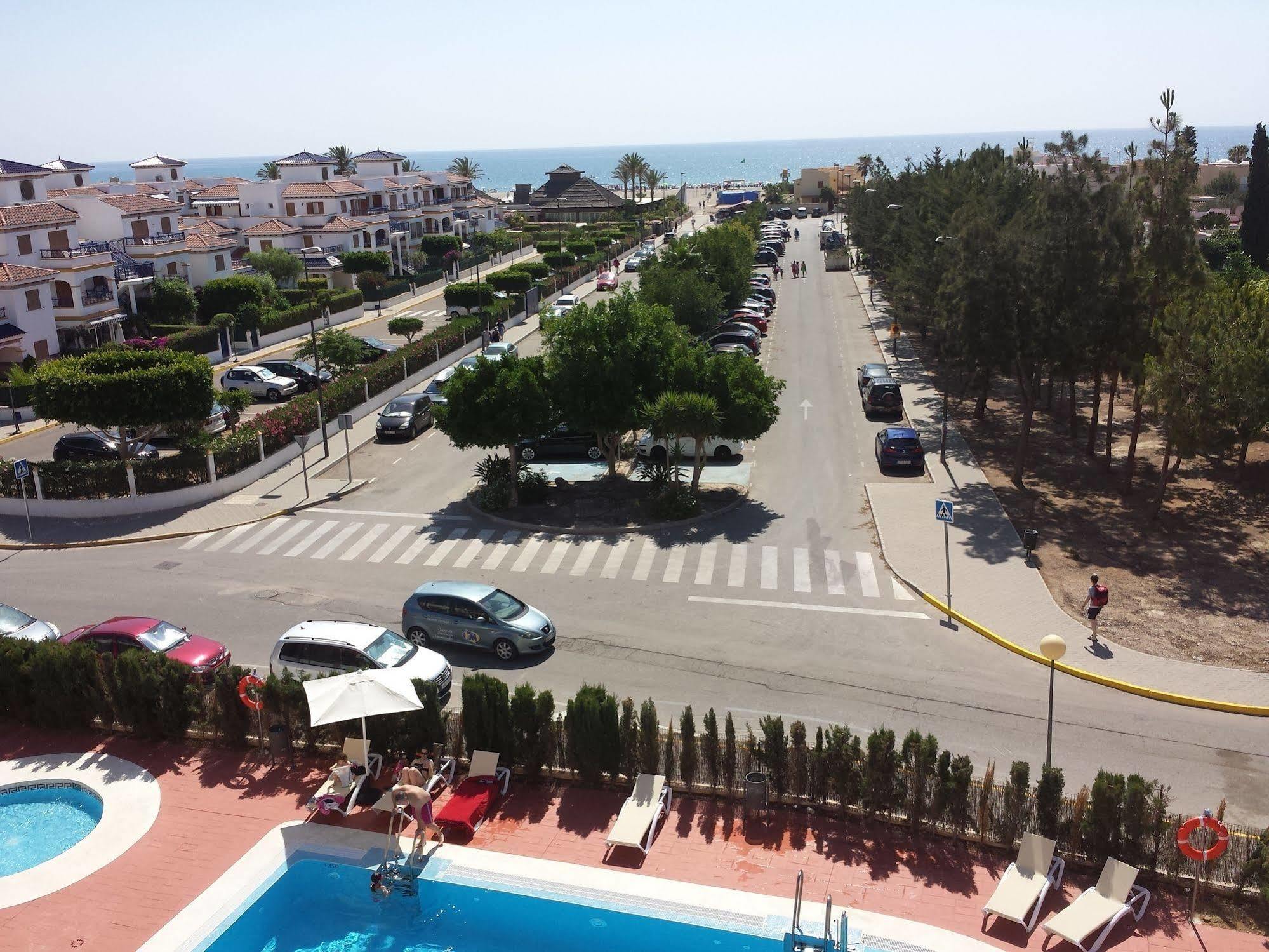 Hotel Adaria Vera Bagian luar foto