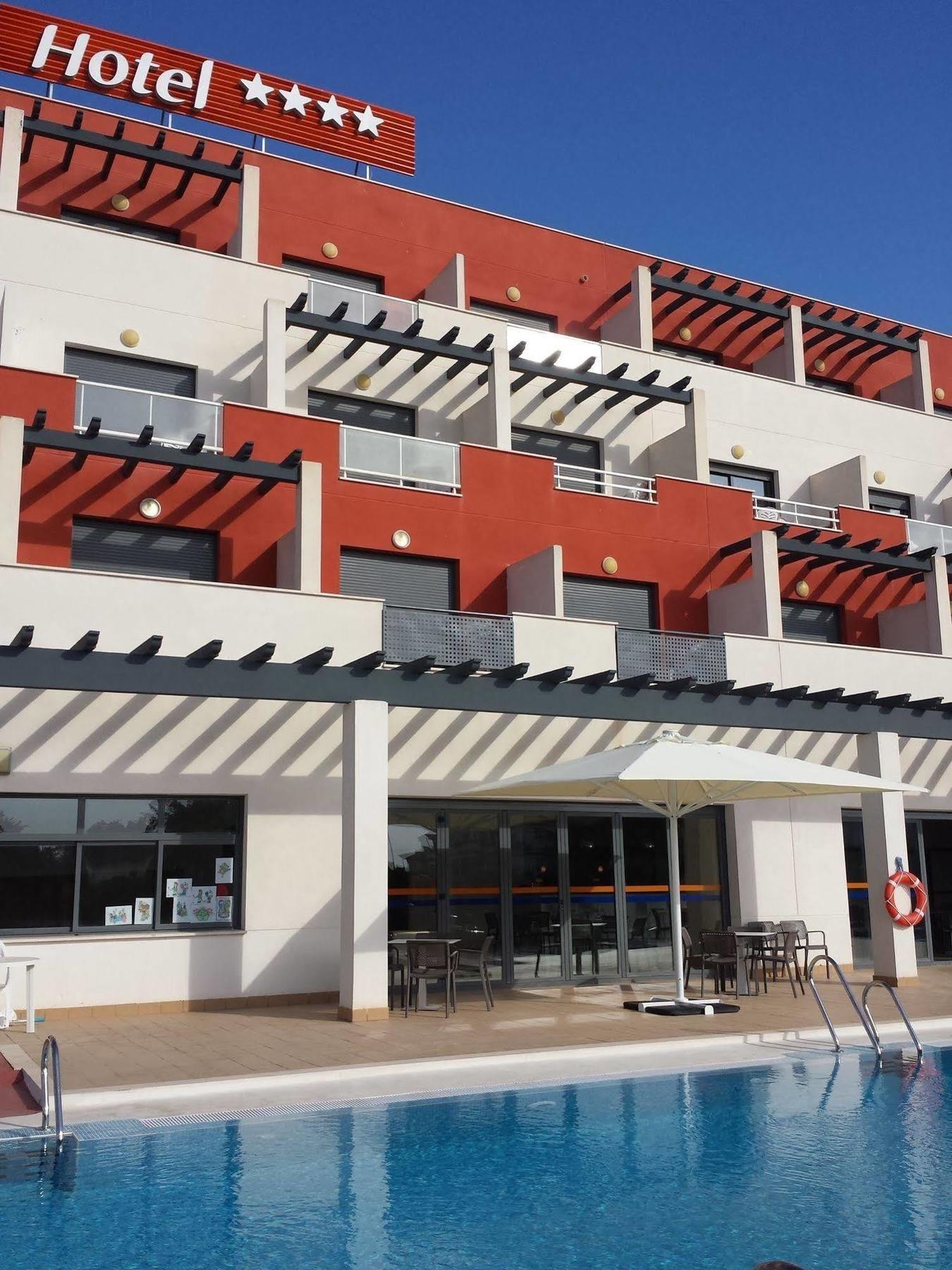 Hotel Adaria Vera Bagian luar foto